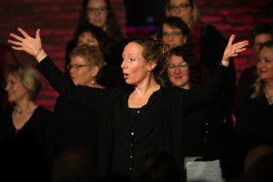 Konzert in der Erlöserkirche | Mülheim an der Ruhr | 2.2.2020 | Fotograf und Copyright: Stephan Drewianka chorleiterin susanna keye